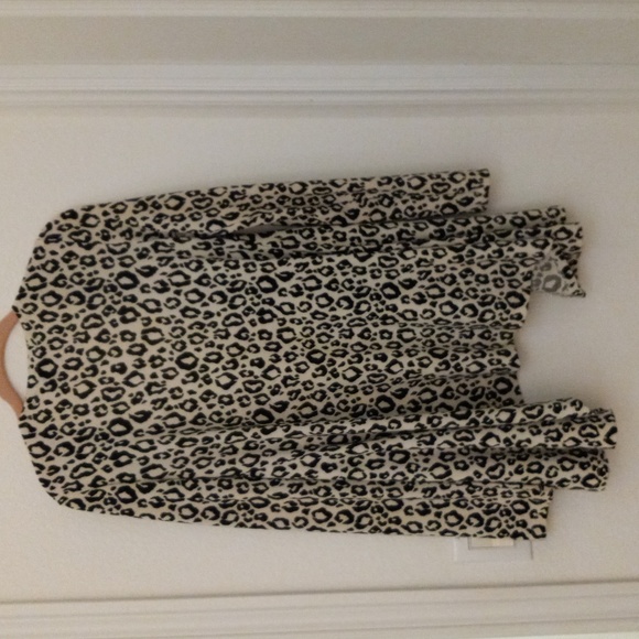 Criss Cross Sweater - Picture 6 of 8